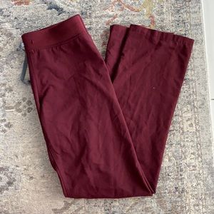 Figs small tall Livingston pants burgundy